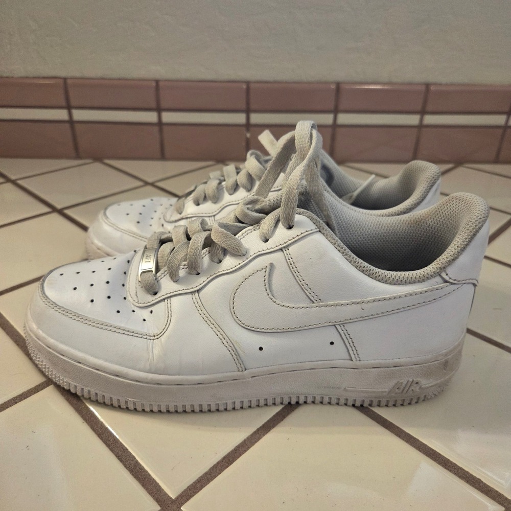 Nike Air Force 1 Low 07 White White CW2288-111 Mens 6 Womens 7.5 Sneaker